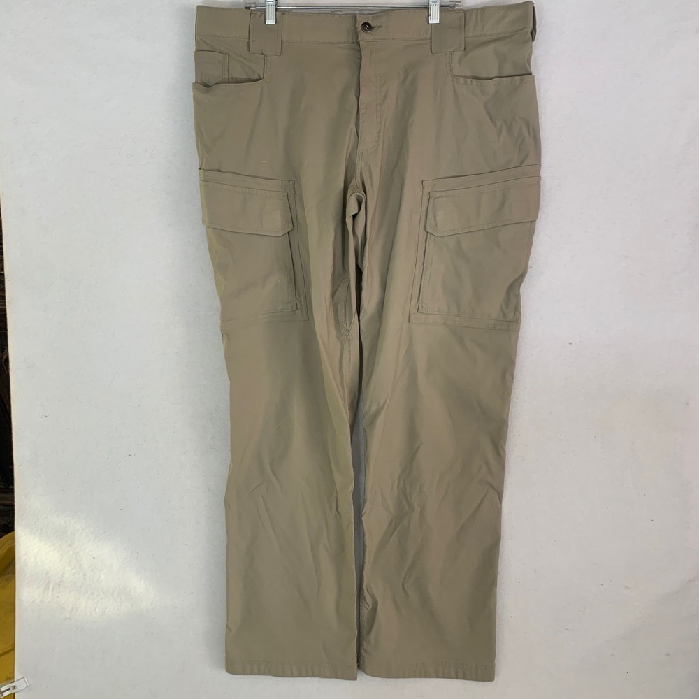 Duluth Trading Co Dry On The Fly Cargo Pants Men 42x33 Tan Nylon Relaxed Hike